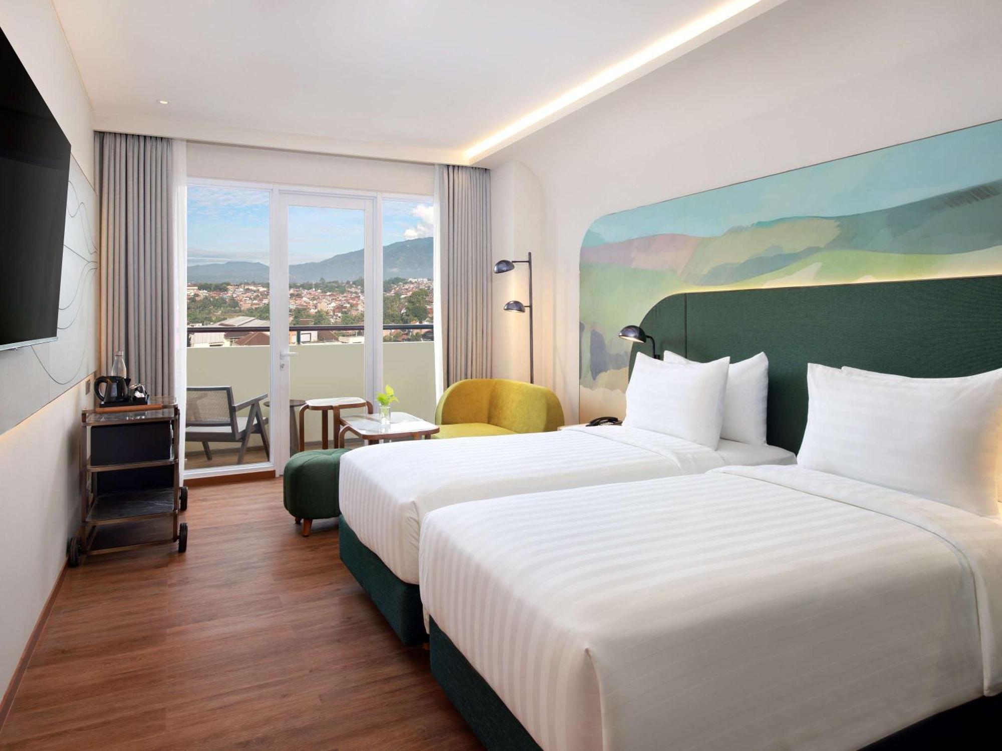 Mercure Garut City Center מראה חיצוני תמונה